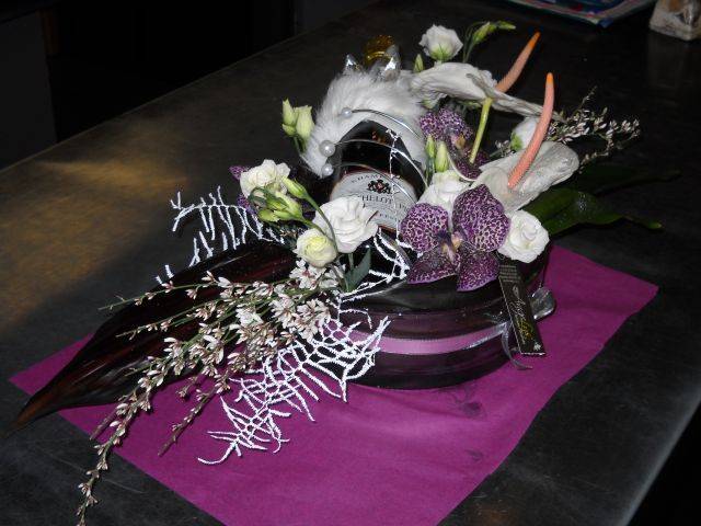 composition violette et blanche